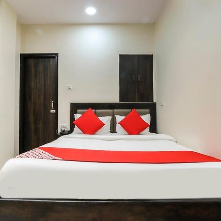 Oyo Hotel City Palace Kanpur Zewnętrze zdjęcie