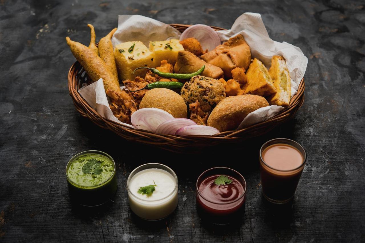 Oyo Hotel City Palace Kanpur Zewnętrze zdjęcie