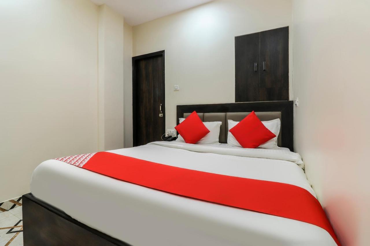 Oyo Hotel City Palace Kanpur Zewnętrze zdjęcie